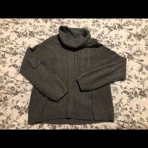 Grey turtleneck with split